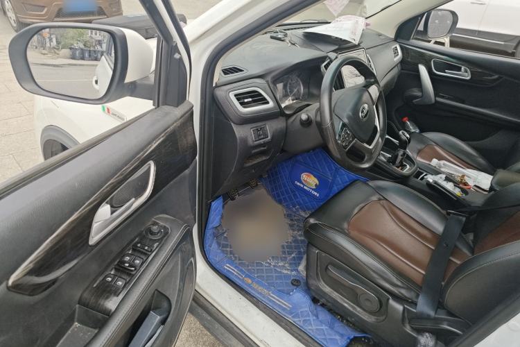 Used SWM X7 2020 2.0L Manual Elite Version 7 Seats
