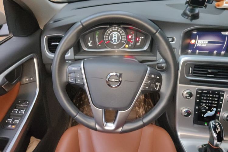 Used Volvo S60 2019 S60L Facelift T5 Intelligent Advanced Edition
