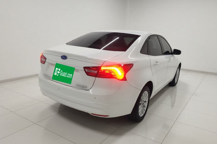 Used Ford Escort 2015 1.5L Automatic Comfort Edition Rear Right 45 Deg