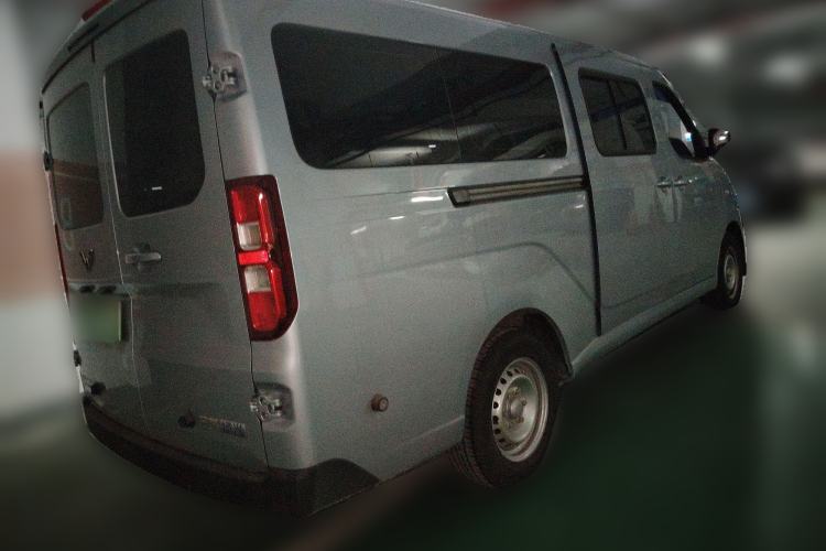 Used Wuling Yangguang 2025 Model 400km Bus Edition—Comfort Edition
