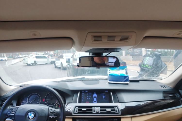 Used BMW 5 Series 2011 523Li Leading Model
