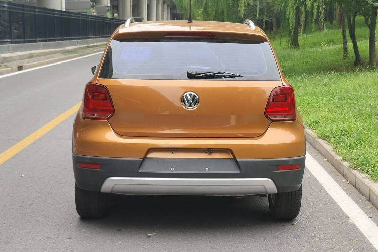 Used Volkswagen Polo 2016 1.4L Cross Polo Automatic
