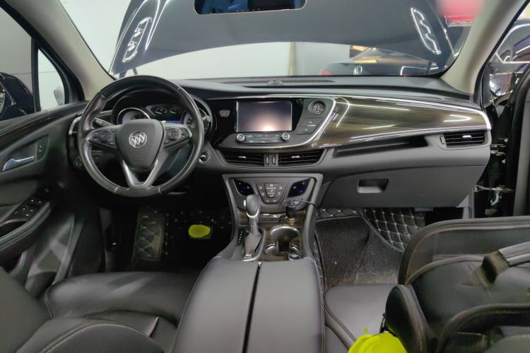 Used Buick Envision 2018 20T Two-Wheel-Drive Elite Model Center Console