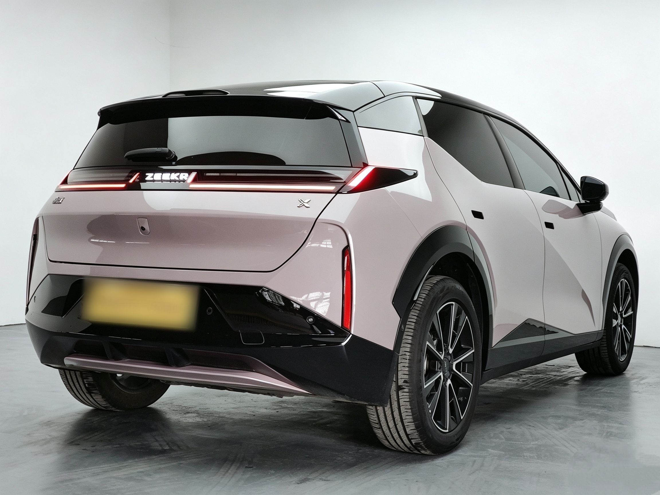 Zeekr X 2025 5-Seater Long-Range Version — снимка 17