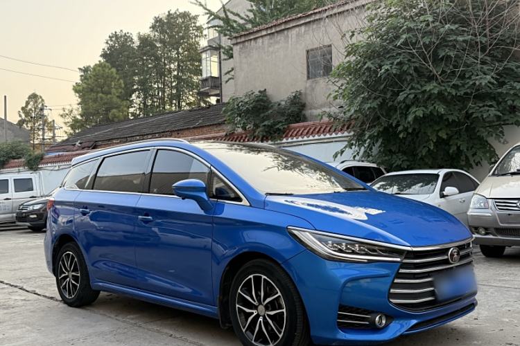 Used BYD Song MAX 2017 1.5T Automatic Smart Connect Elite 7-Seater
