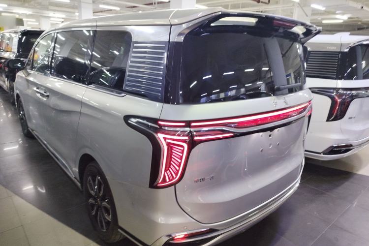 Used Hongqi HQ9 2023 2.0T Smart Connect Flagship Edition Rear Left 45 Deg