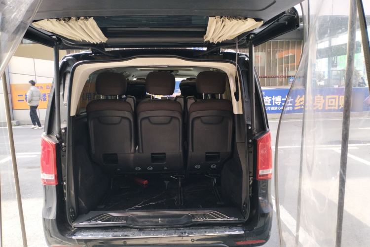 Used Mercedes-Benz V-Class 2022 V 260 L Long-wheelbase Luxury Edition