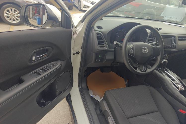 Used Honda Vezel 2015 1.5L CVT two-wheel drive Comfort trim Driver Seat