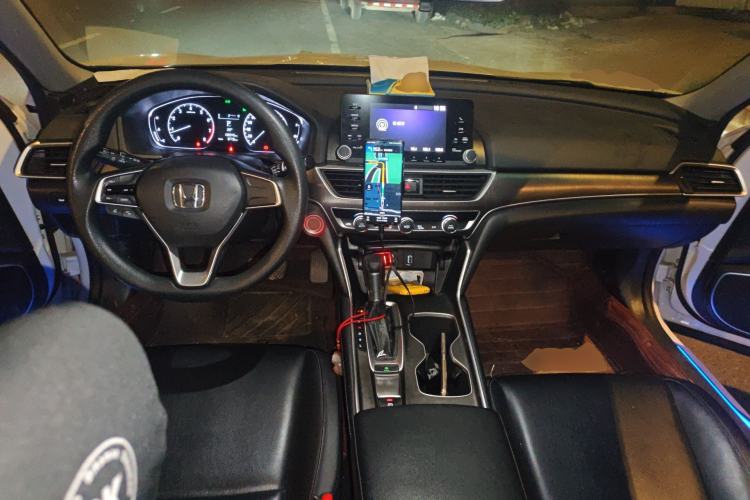 Used Honda Accord 2018 230TURBO Comfort Version National V Center Console