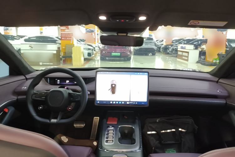 Used Xiaomi Auto SU7 2024 Four-Wheel Drive Ultra-Long Range Advanced Intelligent Driving Max Edition Center Console