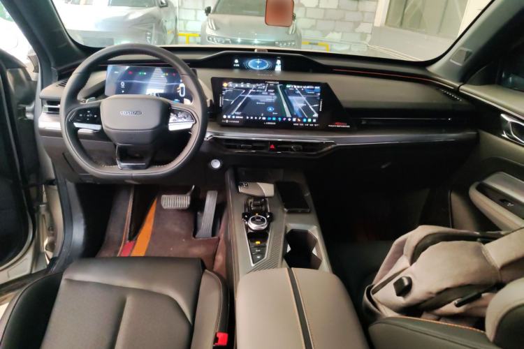 Used CHANGAN OSHAN Z6 New Energy 2023 ZhiDian iDD 150KM Flagship PLUS Smart Parking Edition