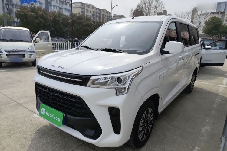 Used Dongfeng Fengon 380 2022 1.5L Standard Edition 7-Seater Passenger Vehicle