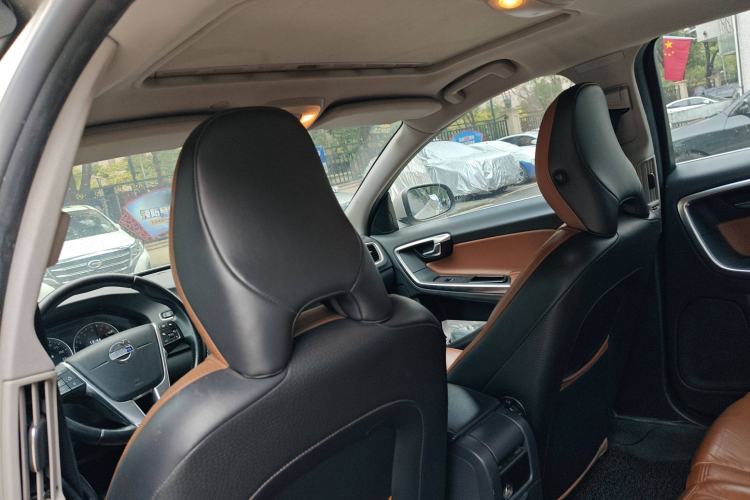 Used Volvo S60 2013 T5 Comfort Edition