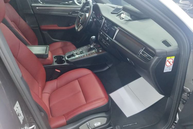 Used Porsche Macan 2018 Macan 2.0T Right Front Seat