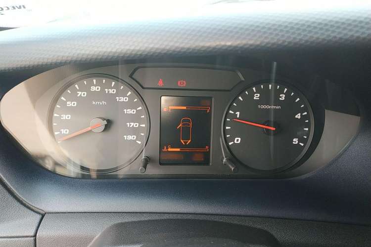 Used Iveco Eurocargo 2021 2.0T Manual - Yunrui Short Wheelbase Low-Roof Side-Sliding Door F1A