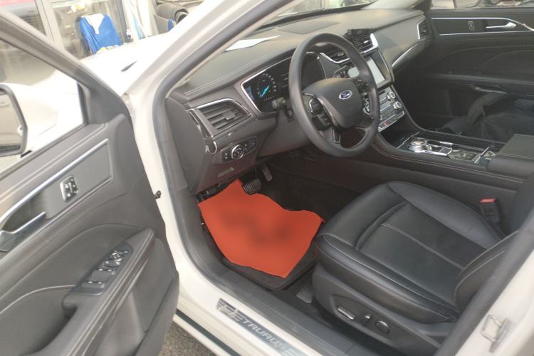 Used Ford Taurus 2017 EcoBoost 245 Fashion Edition