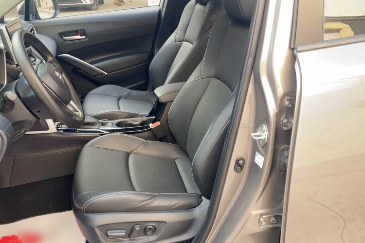 Used Toyota FRONTLANDER 2022 2.0L CVT Luxury PLUS Edition
