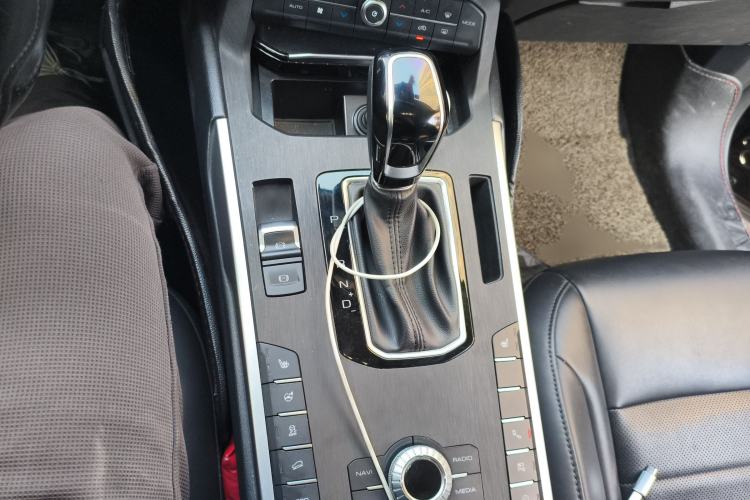 Used Wey VV5 2017 2.0T Ultra-Luxury Version
