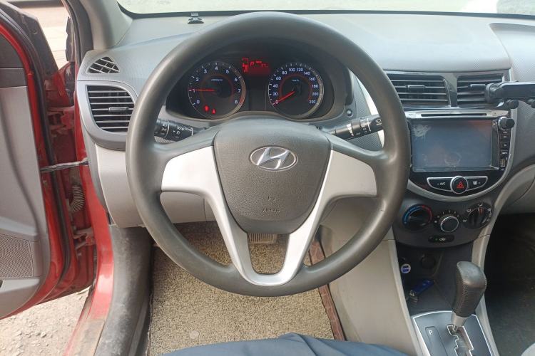 Used Hyundai Verna (older generation) 2010 Sedan 1.4L Automatic Fashionable GT Model