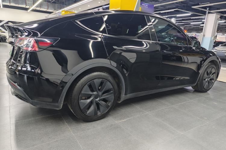 Used Tesla Model Y 2023 Rear-Wheel-Drive Version