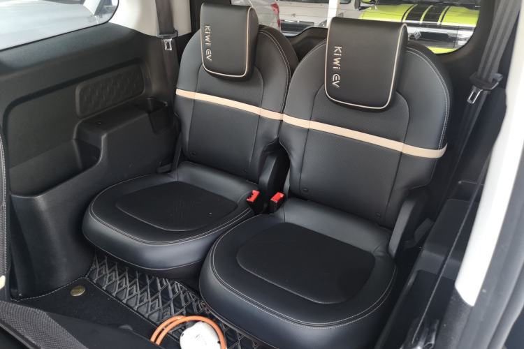 Used Baojun KiWi EV 2021 Artist Model Ternary Lithium Left Rear Seat