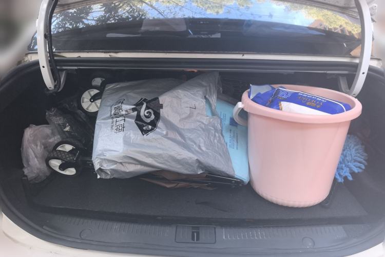 Used Roewe i6 New Energy 2017 45T Hybrid Connective Smart Luxury Edition
