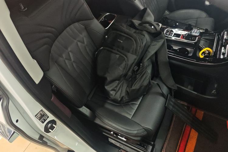 Used GAC Trumpchi M8 2024 Master Series 400T Ultimate Edition Right Front Seat