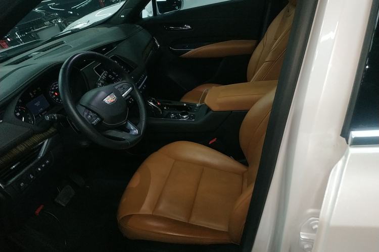 Used Cadillac XT4 2021 28T Four-Wheel Drive Platinum Edition