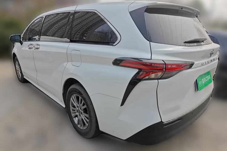 Used Toyota Sienna 2023 2.5L Hybrid Comfort Edition