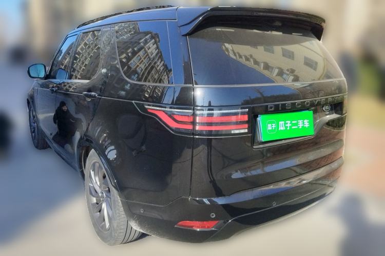 Used Land Rover Discovery 2023 Revised Version 360 PS R-Dynamic S