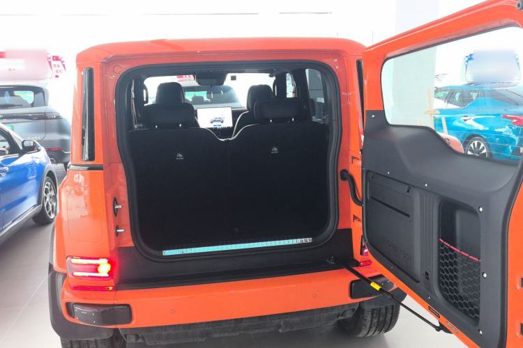 Used iCAR V23 2026 Model V23S 501 Four-Wheel Drive Peak Performance Edition Trunk