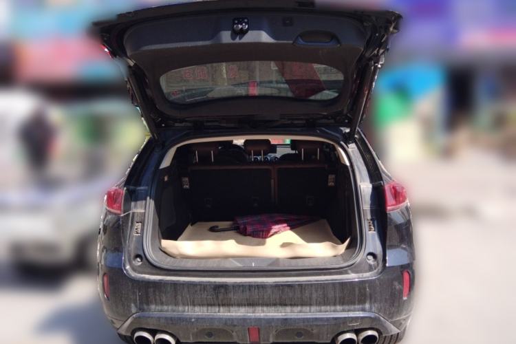 Used Wey VV7 2017 2.0T Flagship Model Trunk