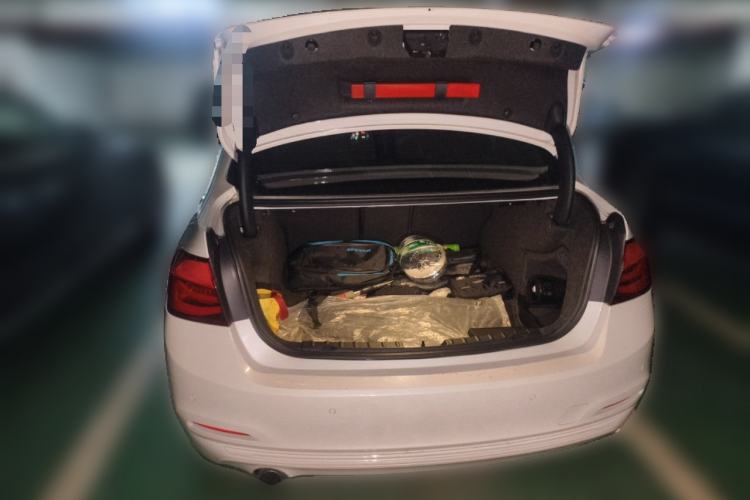 Used BMW 3 Series 2017 318i Fashion Model Trunk