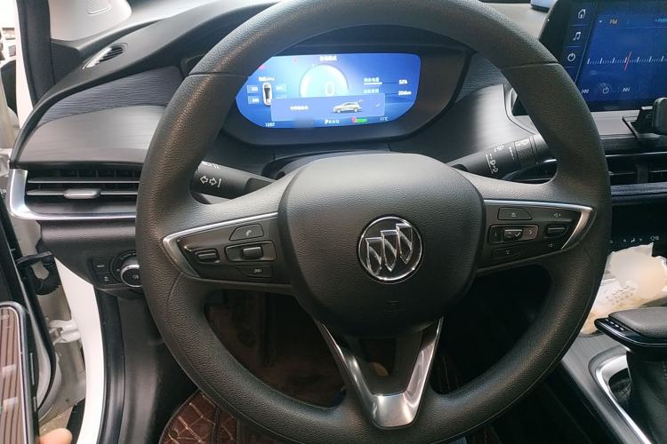 Used Buick Velite 6 2023 Revised Version 430 km Range – Commuter Edition Steering Wheel