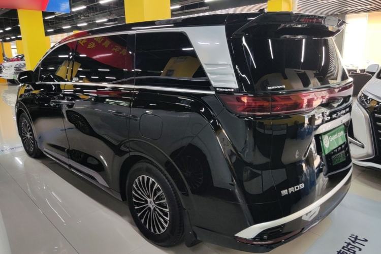 Used Denza D9 2022 DM-i 970 Four-Wheel Drive Flagship Model Rear Left 45 Deg