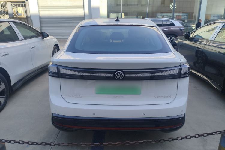 Used Volkswagen ID.7 VIZZION 2024 AIR model
