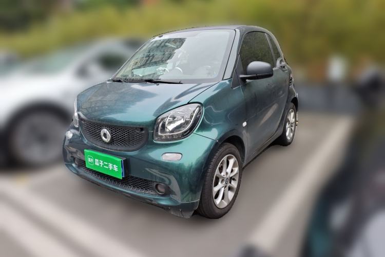 Used smart fortwo 2015 1.0L 52 kW hardtop Dynamic version