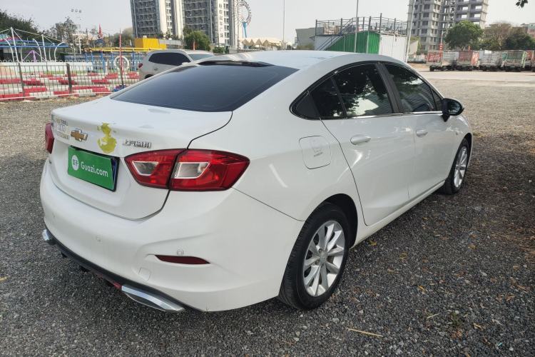 Used Chevrolet Cruze 2018 320 Automatic Pioneer Sunroof Edition