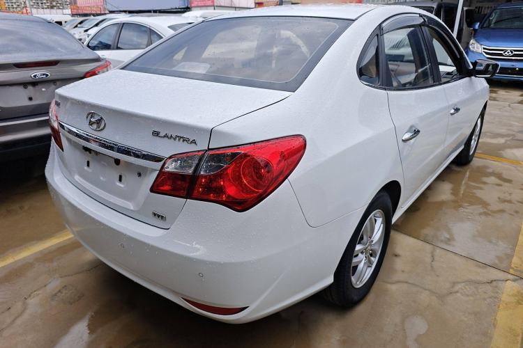 Used Hyundai Celesta 2015 1.6L Automatic Luxury Model
