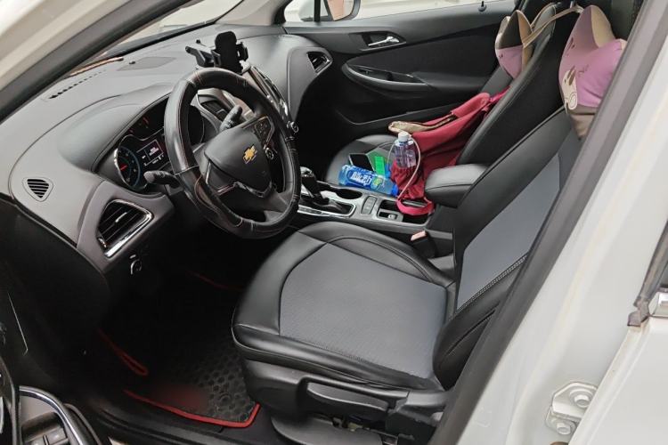 Used Chevrolet Cruze 2017 1.5L Automatic Xuanfeng Edition
