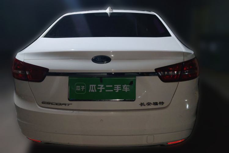 Used Ford Escort 2015 1.5L Automatic Fashion Model
