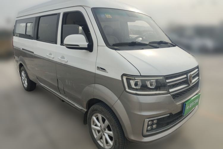 Used Jinbei New Hiace S 2018 1.6L Business Edition DLCG16 Front Right 45 Deg