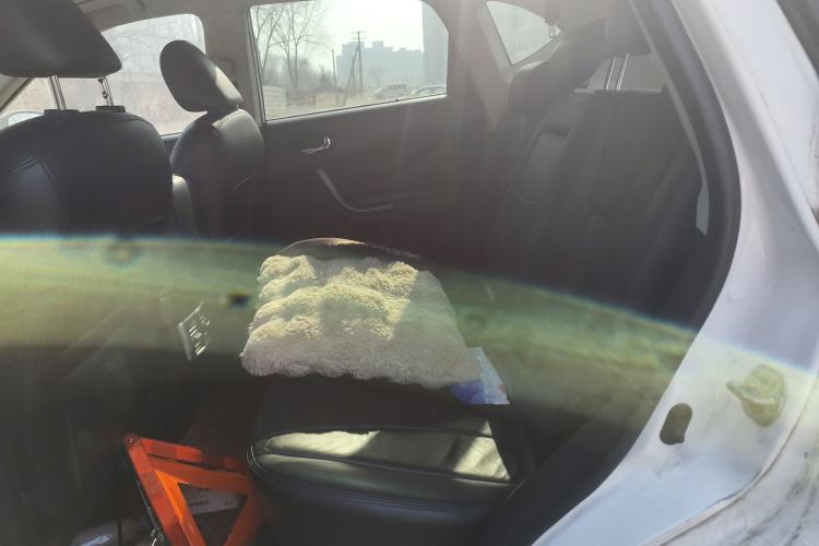 Used GAC Trumpchi GS5 2014 2.0L Automatic Two-Wheel Drive Anniversary Value Edition Left Rear Seat