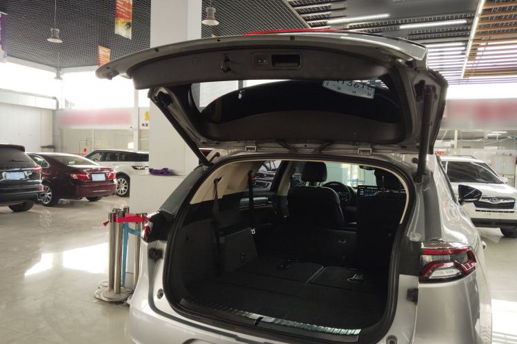 Used BYD Tang 2018 2.0T Automatic SmartConnect Prestige 7-Seater China V Standard Trunk