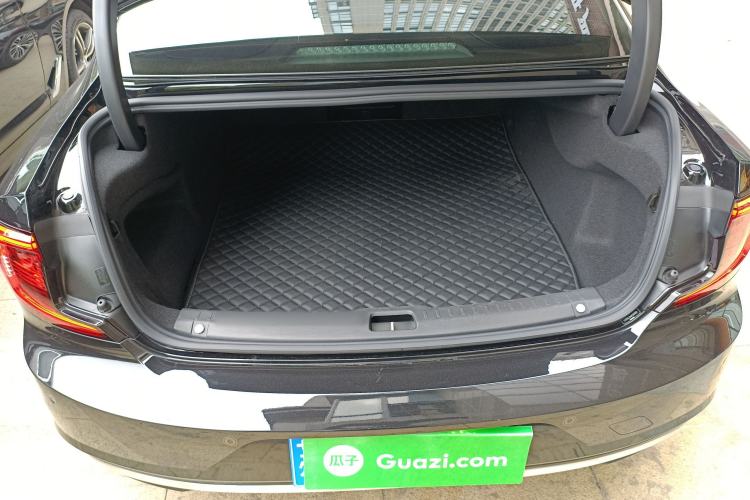 Used Volvo S90 2024 B5 Zhiyi Luxury Edition
