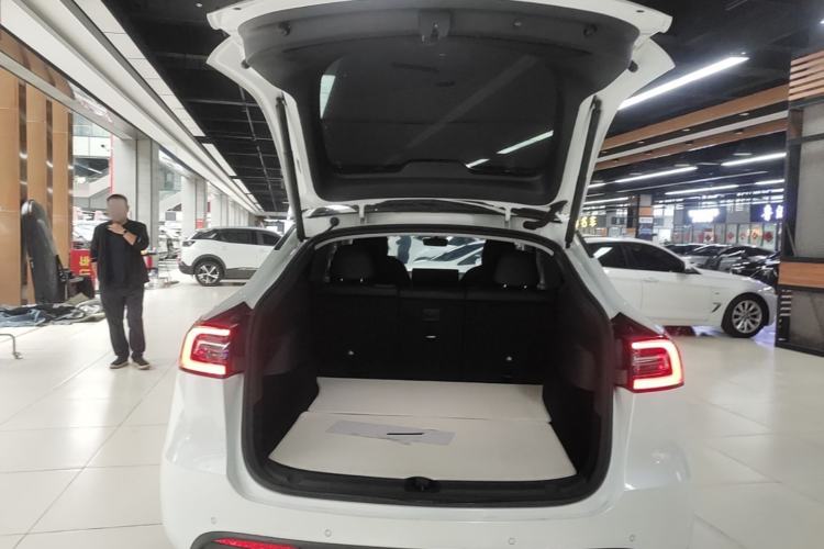 Used Tesla Model Y 2021 Long-Range All-Wheel-Drive Version 3D7
