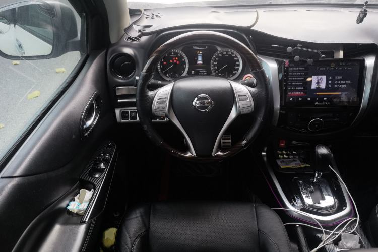 Used Nissan Terra 2018 2.5L Automatic 2WD Luxury Edition Steering Wheel