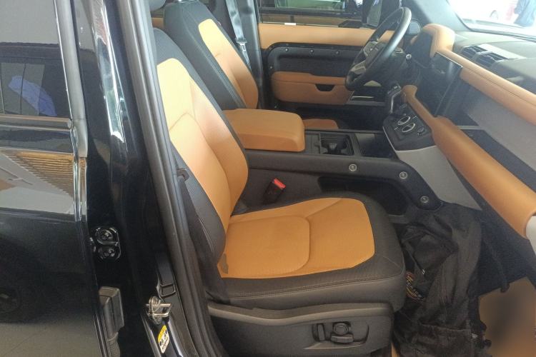 Used Land Rover Defender 2023 110 3.0T P400 X-DYNAMIC HSE
