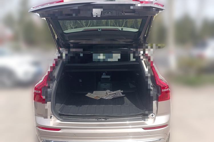 Used Volvo XC60 New Energy 2025 Plug-in Hybrid Long-Range All-Wheel Drive Smart & Luxurious Edition Trunk