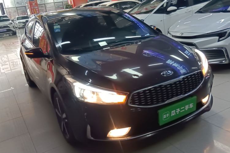 Used Kia K3 2017 1.6L Automatic 15th Anniversary Special Edition GLS Front Right 45 Deg